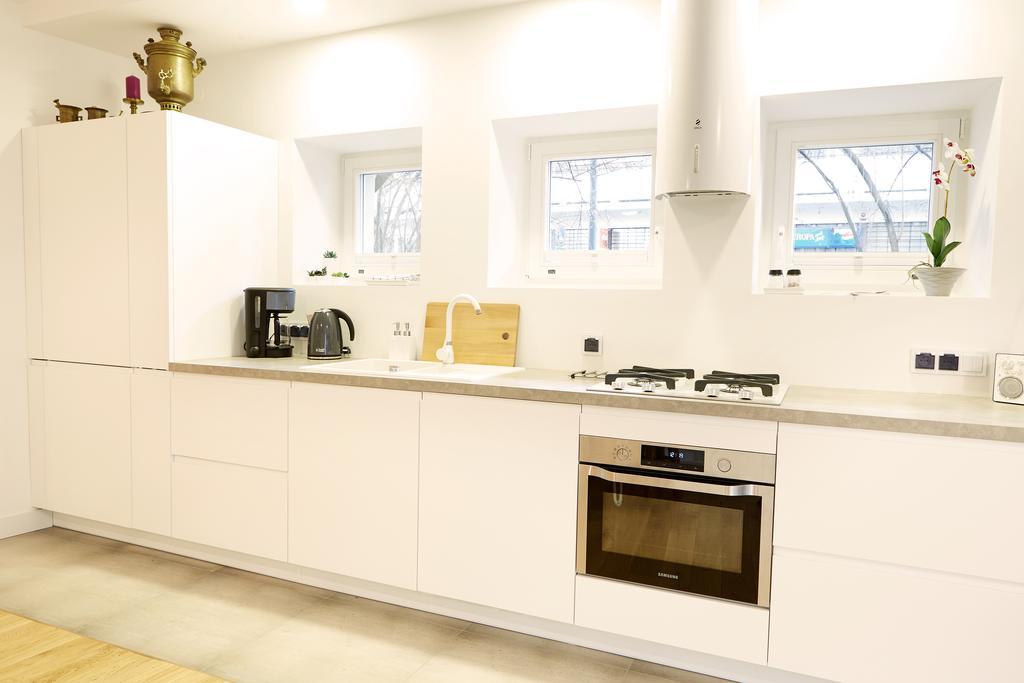 바르샤바 Lovely Lux Garden Flat Near Royal Park 아파트 외부 사진
